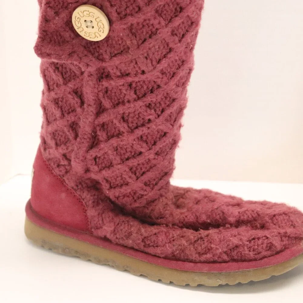 UGG Women's Sock‎ Boot Maroon Size 7 Made in Australia Upper Material Cotton
